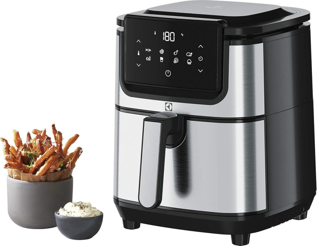 Test de la friteuse à air Electrolux E6AF1-4ST : performance et cuisine saine