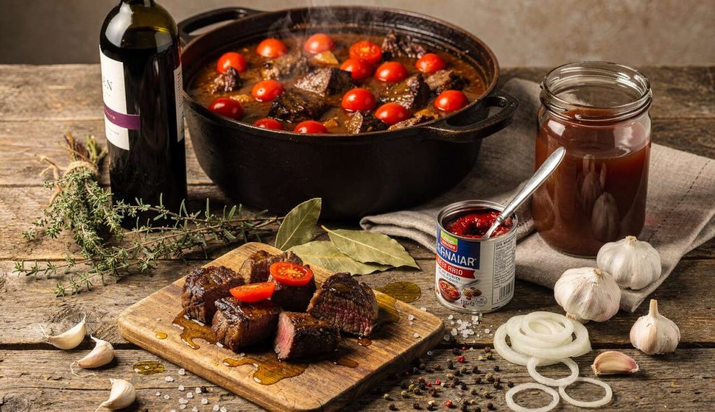 Bœuf mijoté aux tomates cerises : recette savoureuse