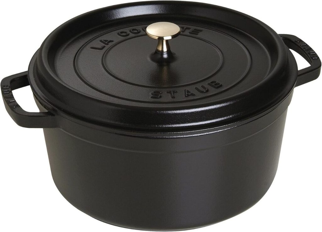 Test de la cocotte ronde Staub 28 cm noire