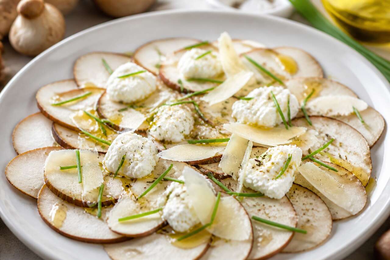 Carpaccio de cèpes au chèvre frais : une recette gourmande